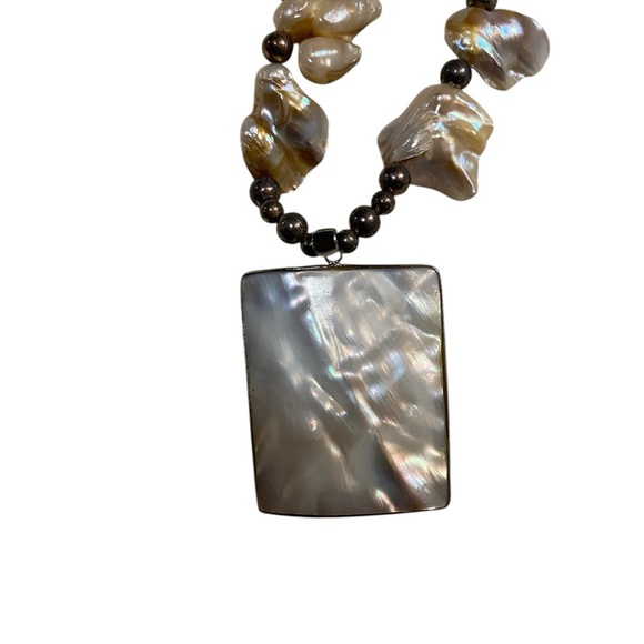 Bundle Jewelry Necklaces & Earrings Set of 5 Pieces - Picture 5 of 11